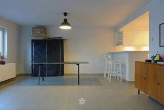 GENT - Maaltebruggestraat 40: Op zoek naar een gezellig appartement met parkeerplaats te huur in Gent? Dan is dit pand mogelijk iets voor u. De...