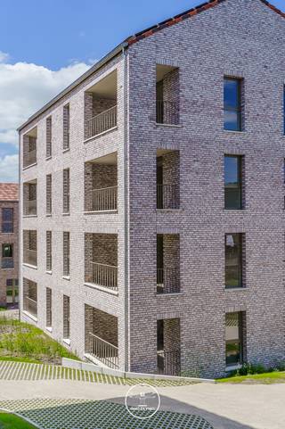 Opendeurdag op zaterdag 9 mei en op zaterdag 13 juni tussen 10h30 en 12hHET PROJECT IS OPGELEVERDLigging en omgeving:In hartje Gavere langs de...