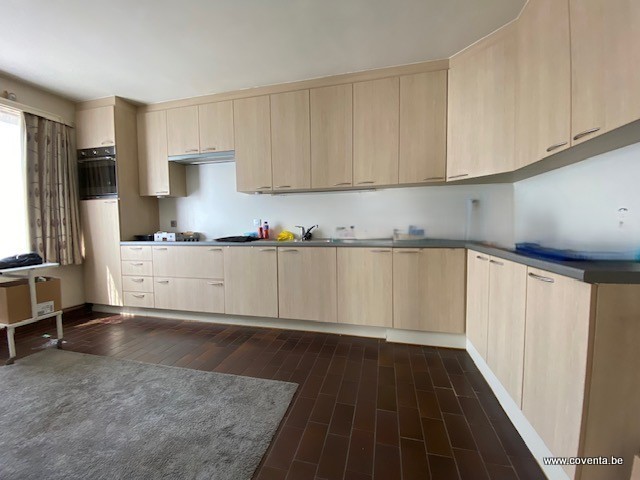 Ruim gelijkvloers appartement te huur te Roeselare - foto 5