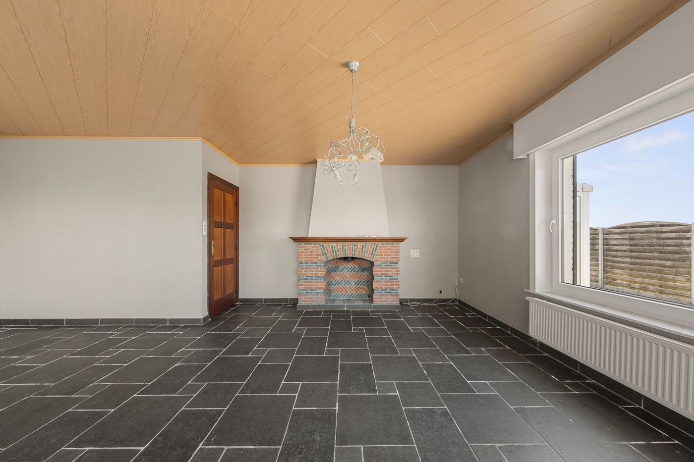 Karaktervolle woning met grote loods en ruime garage op 1.665 m² in Ichtegem - foto 4