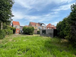 Zowel voor renovatie als heropbouw bestaat de mogelijkheid om te genieten van het GUNSTTARIEF van 6% BTW.De natuurliefhebber vindt op deze locatie...