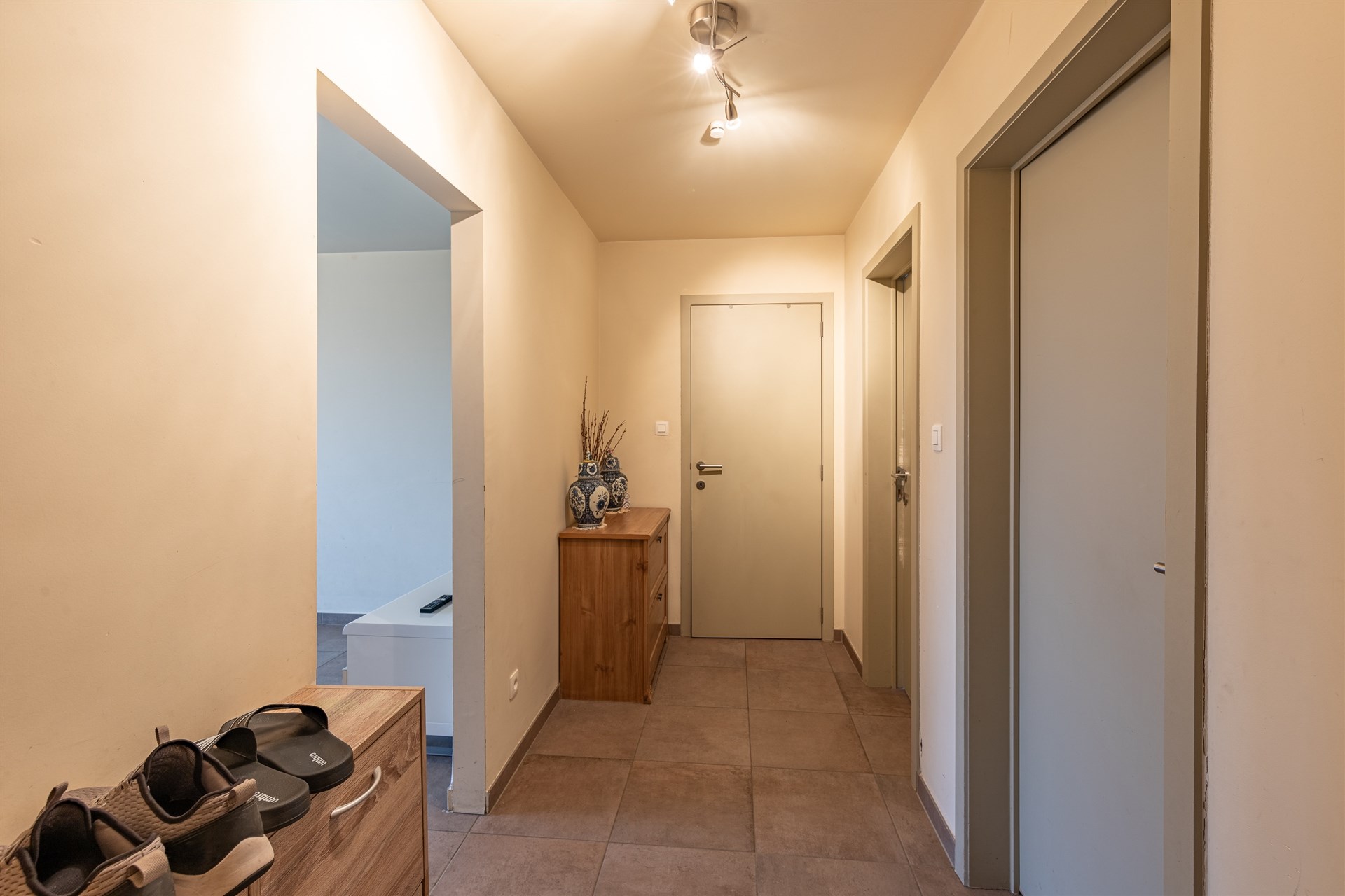 Energiezuinig 2 slaapkamer appartement met garage in Wetteren - foto 2