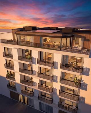 Dit appartement (84m²) is gelegen op de eerste verdieping en omvat een inkomhal, ruime living vooraan met een zonnig terras met prachtig zicht over de jachthaven, open keuken voorzien van alle nodige toestellen, berging, 2 slaapkamers achteraan, badkamer, berging en toilet. Ruime fietsenberging in het gebouw inbegrepen in de prijs, verplichte aankoop van een autostaanplaats in het gebouw. ( € 25.000 ).<br /><br />Voor meer info bel 0479 22 68 72 of mail naar info@immonano.be