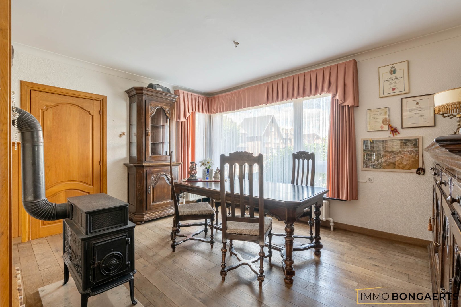 Ruime woning met 3 slaapkamers - foto 3