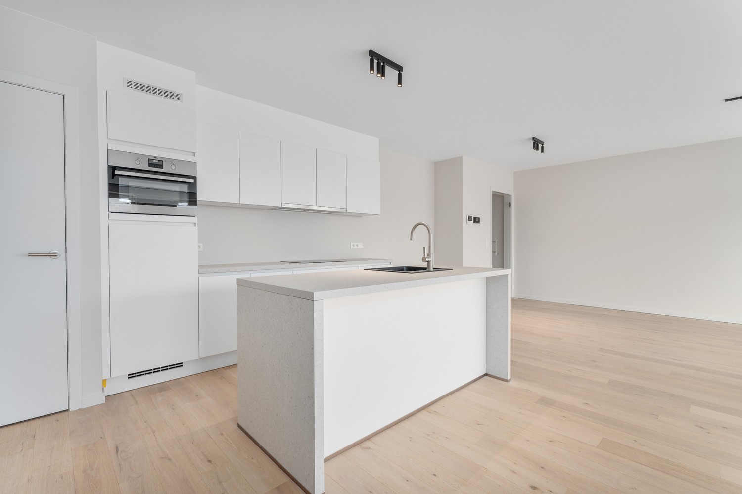 Instapklaar gelijkvloers appartement met riant terras en zicht op tuin - foto 4