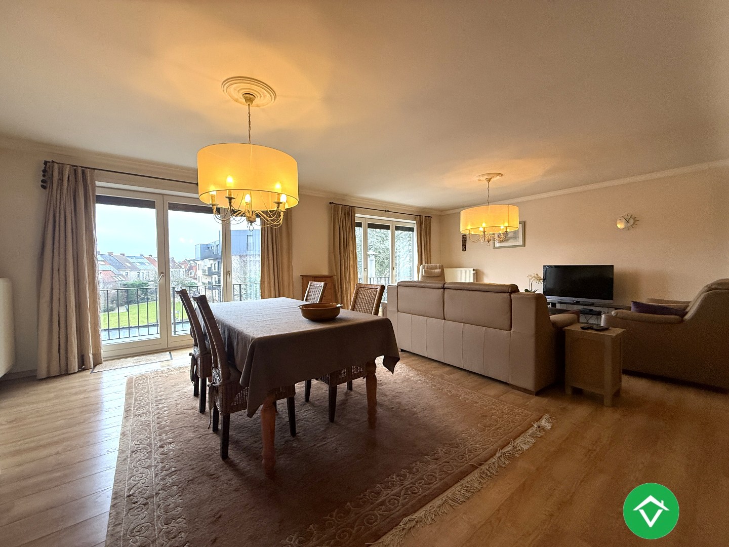 Ruim 2-slaapkamersappartement met garage in centrum Roeselare - foto 3