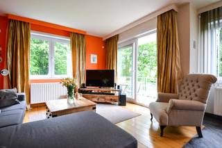 Découvrez ce magnifique bien immobilier situé dans la Rue de la Laiterie, où confort et tranquillité vont de pair !Entrez dans le hall...