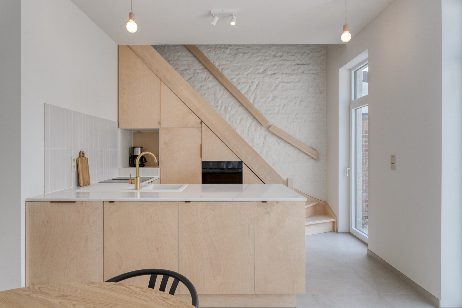 Volledig gerenoveerde halfopen woning op een boogscheut van centrum Ieper - foto 4