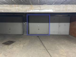 In de wijk “Ertbrugge” te Deurne, vlakbij het gemeentepark Bremweide, de Ertbruggedreef en het befaamde Bosuil stadion ontdek je deze garagebox.Met...