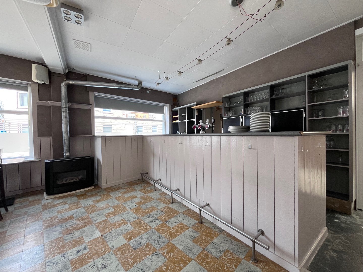Hoekpand voor gemengd gebruik, vroeger gekend als café "De Vierweg" - foto 5