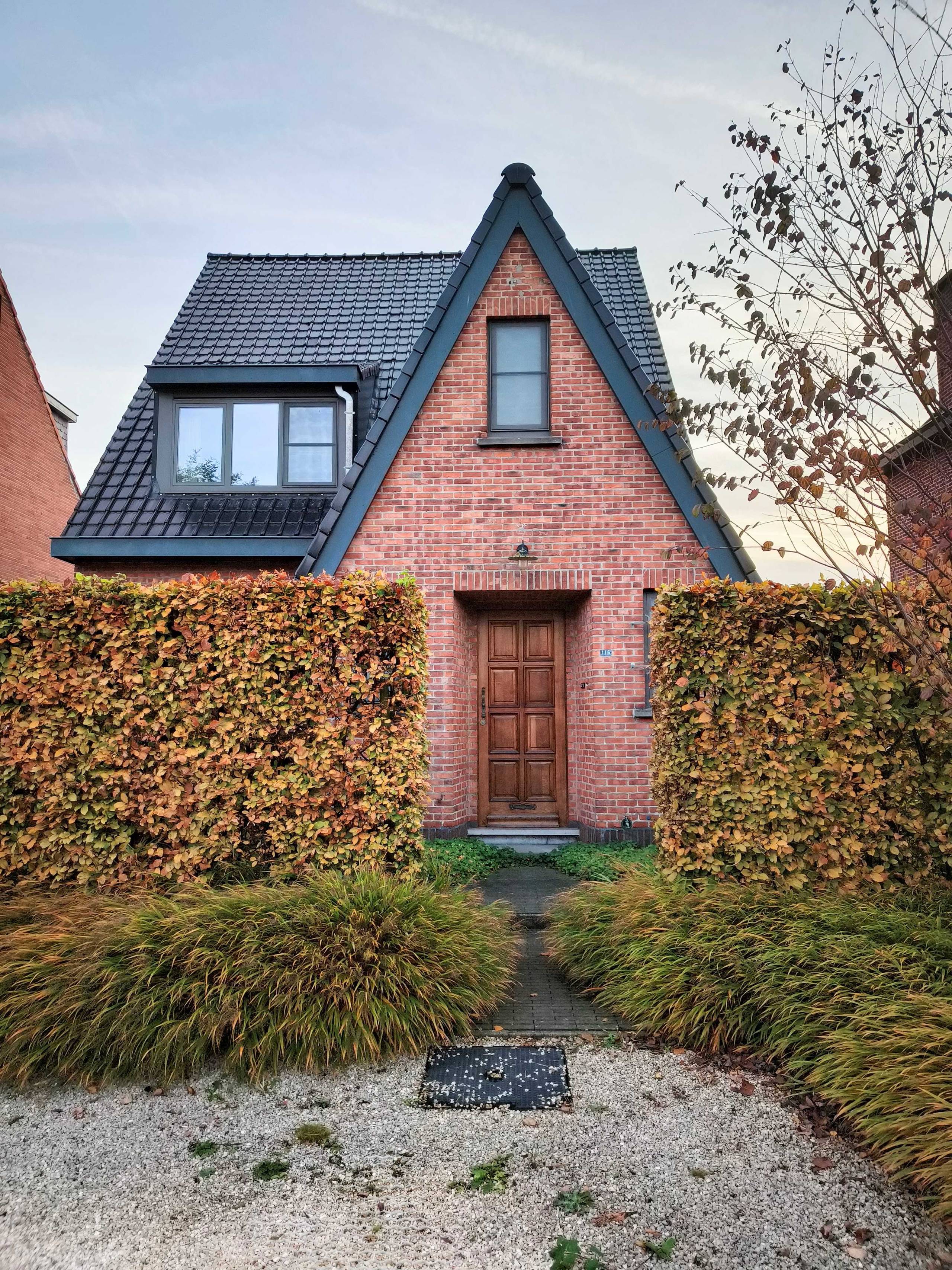 Maison à vendre à Saint-Nicolas avec 4 chambres - photo 1