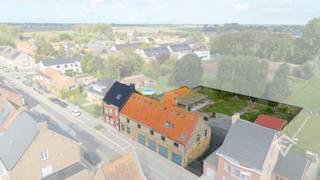 Bent u op zoek naar een ideale gezinswoning in het pittoreske Moere (Gistel)? Deze ruime woning met maar liefst 5 slaapkamers biedt alles wat u nodig heeft voor een comfortabel leven. Met een perceeloppervlakte van 1801 m² en een bewoonbare oppervlakte van 368 m², is er voldoende ruimte om uw dromen waar te maken.<br /><br />Deze woning bestaat uit: inkomhal - living - keuken - 2 kelders - toilet - berging - wasplaats - polyvalente ruimte - bureauruimte - nachthal - 5 slaapkamers - badkamer - toilet - geïsoleerde zolder - 5 garages - opslagruimte met zoldering - terras - diepe tuin met landelijk uitzicht - diverse bijgebouwen.<br /><br />Deze eigendom is zowel geschikt voor een particulier met een hobby als voor een zelfstandige door de vele opbergruimten en mogelijkheden, het kan ook dienst doen als kangoeroewoning. <br /><br />Gelegen in het rustige Moere, biedt deze woning de perfecte mix van landelijke charme en nabijheid van stedelijke voorzieningen. Scholen, winkels en recreatiemogelijkheden zijn allemaal in de buurt, waardoor dit een ideale plek is voor gezinnen.<br /><br />Mis deze unieke kans niet om een prachtige woning in Gistel te verwerven. Neem contact met ons op voor meer informatie of om een bezichtiging te plannen, voor deze woning gelegen op 5 min van de E40!