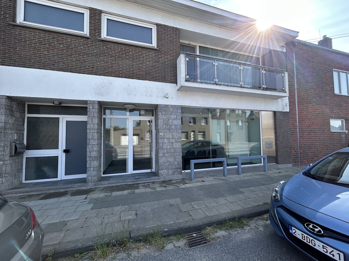 Volledig vernieuwd handelspand - foto 1