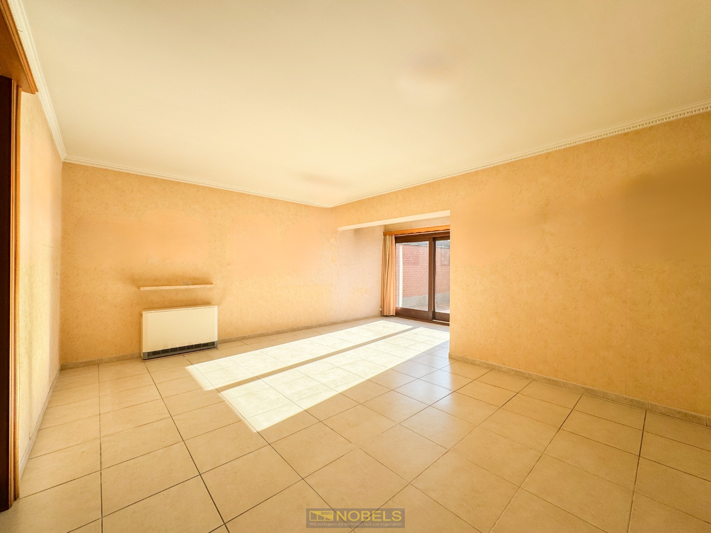 Te koop, Ruime gezinswoning met zonnige tuin op gunstige ligging te Brakel! - foto 4