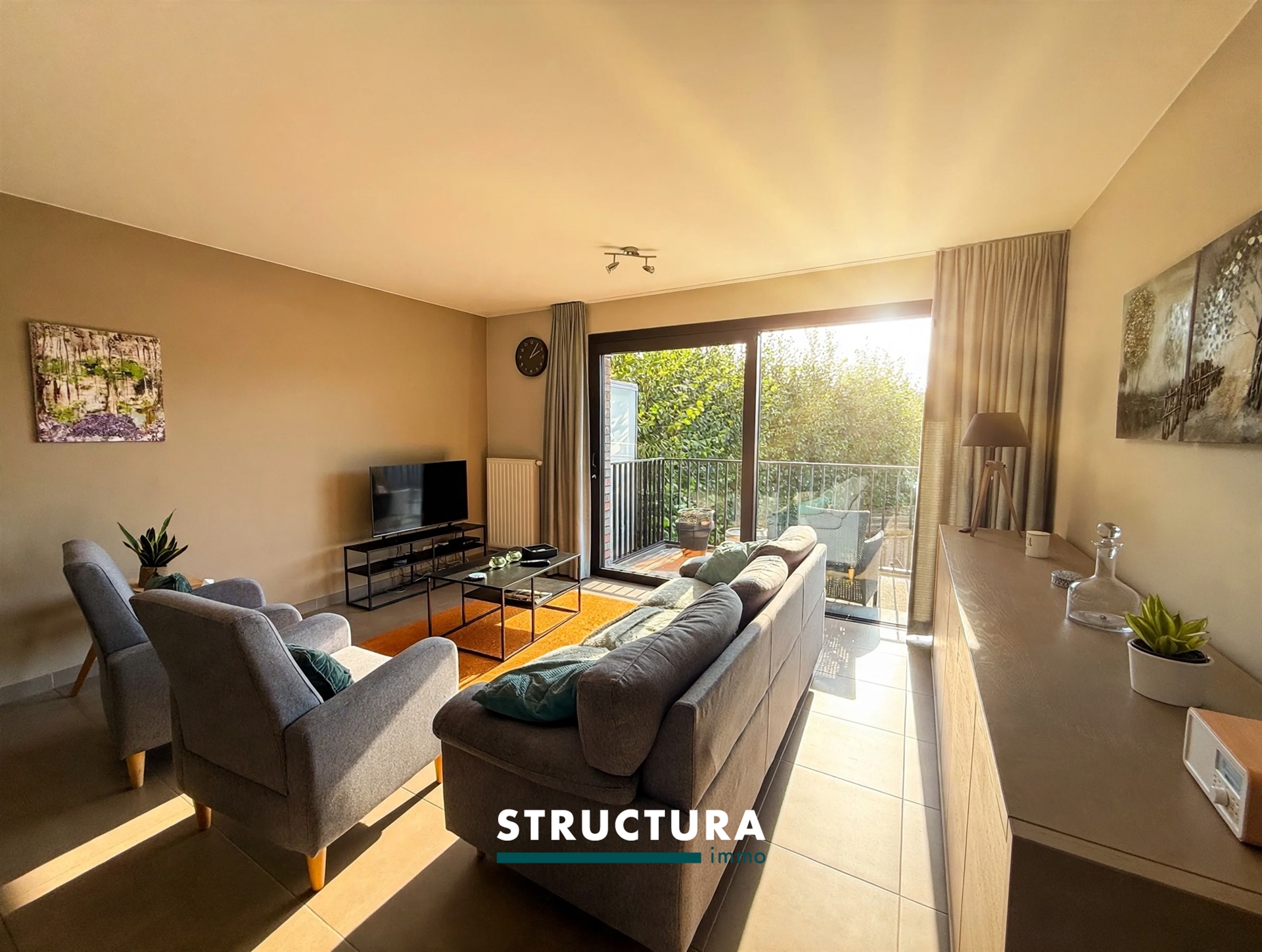 Appartement met twee slaapkamers en staanplaats  - foto 3