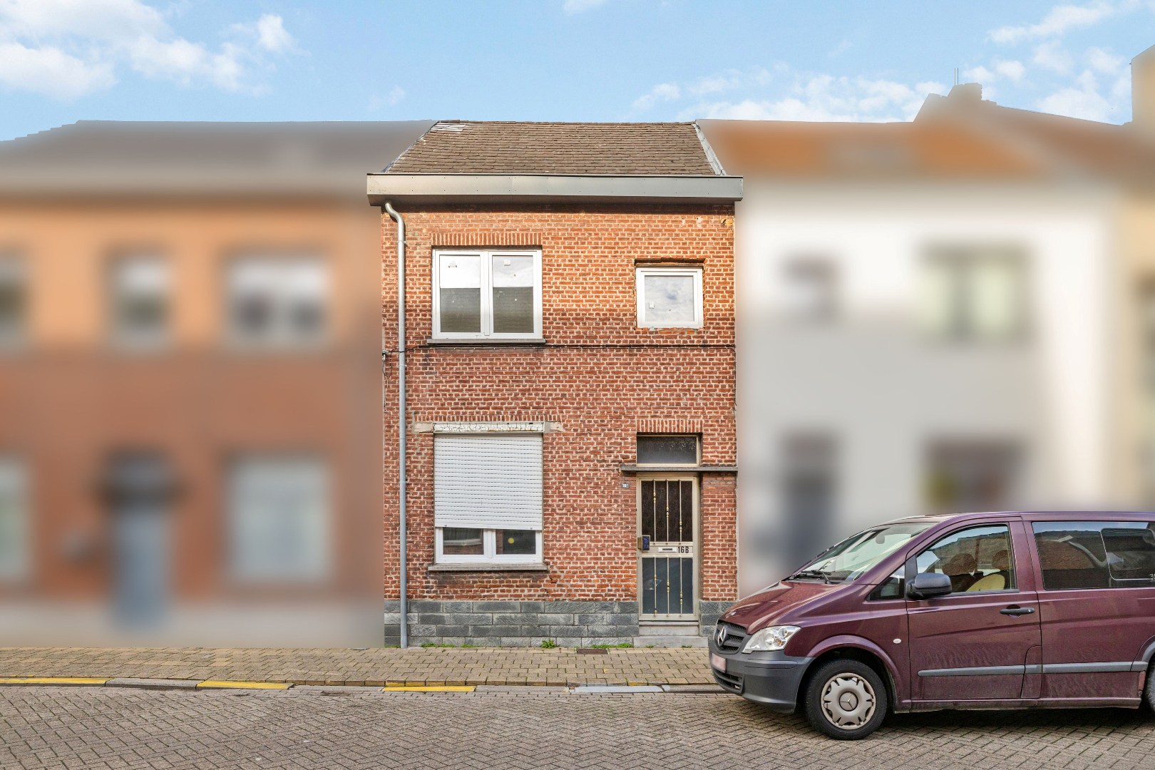 Gezinswoning met 3 slaapkamers, grote tuin en gunstige ligging. - foto 1