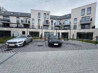 Garage for sale in Lede