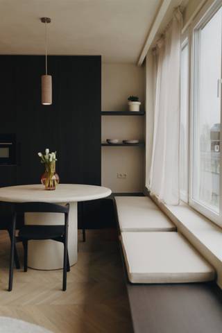 LUXE APPARTEMENT MET 3 SLAAPKAMERS! WONEN IN LUXE EN STIJL Op een uitstekende locatie in Antwerpen bevindt zich dit subliem vernieuwde appartement op...