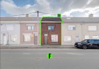 Nabij het centrum van Roeselare bevindt zich deze te renoveren woning. Voor starters biedt dit renovatieproject een unieke kans om een eigen...