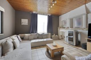 Ben je op zoek naar een renovatieproject met veel potentieel op een rustige en groene locatie? Dan is deze volledig te renoveren woning in...