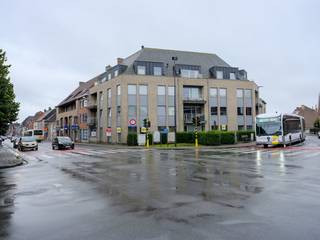 Kantoorruimte van ca. 117m² te koop in het centrum van Tielt. Indeling van het pand:- inkom met receptie- aparte bureauruimtes- sanitair-...