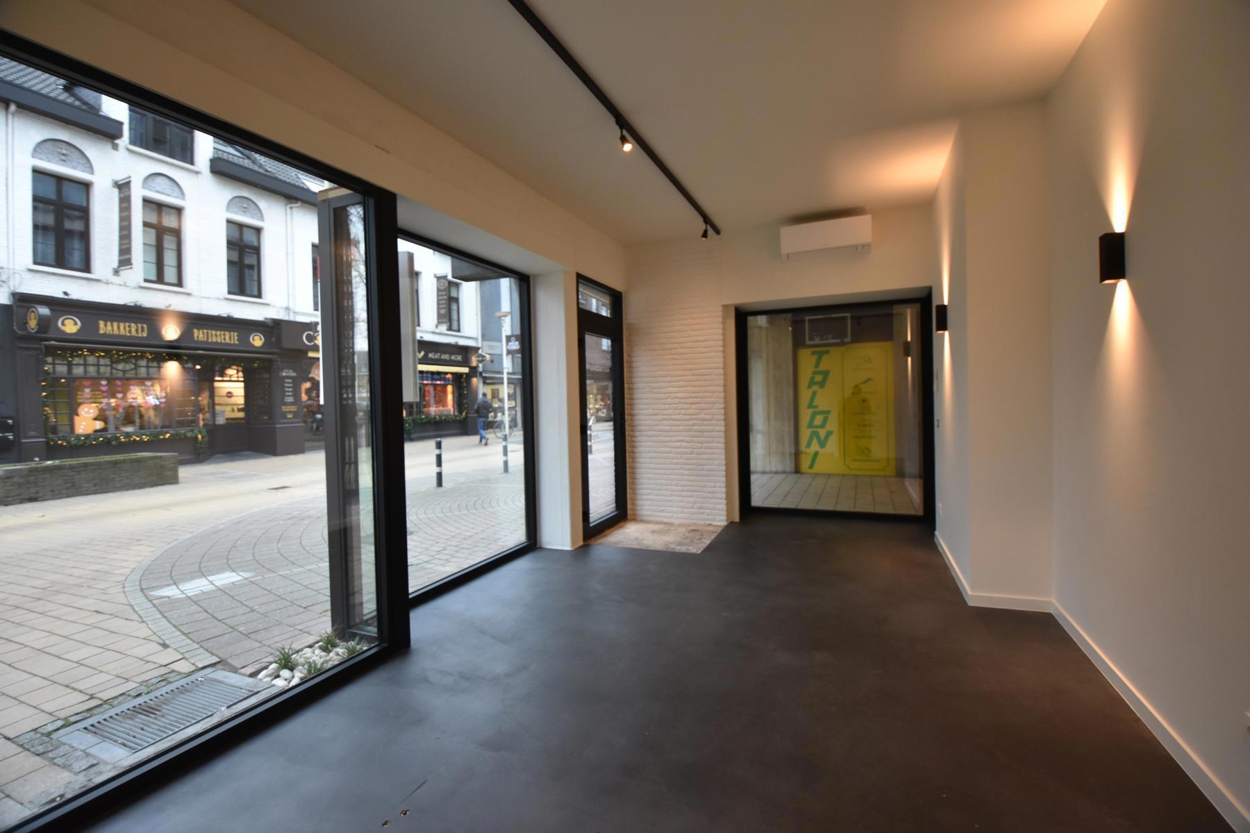 Commercial for rent in Schoten - photo 3