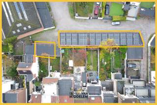 Immo Van Middelem verkoopt 27 garageboxen gelegen in de Zonnebloemenstraat 15 te Anderlecht.Deze investering biedt een stabiele opbrengst en is...