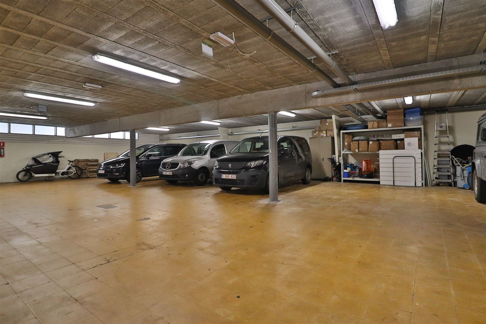 Garage à louer à Courtrai - photo 1