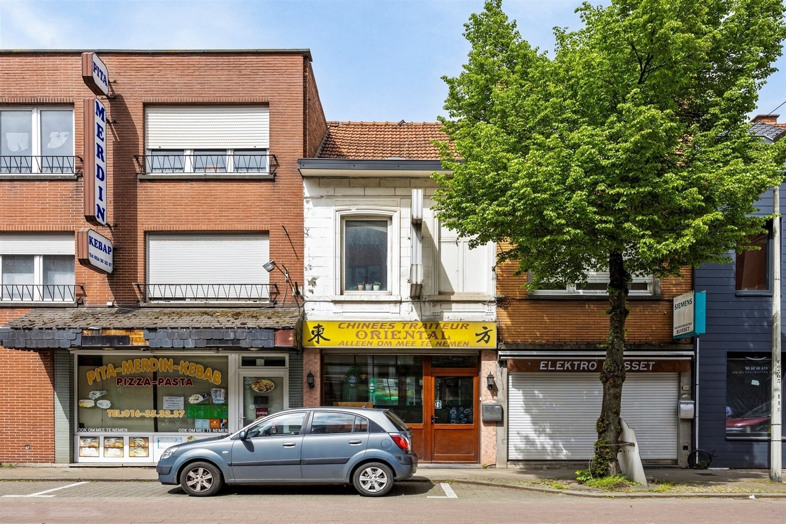 Commercieel gelegen handelswoning te koop - foto 1