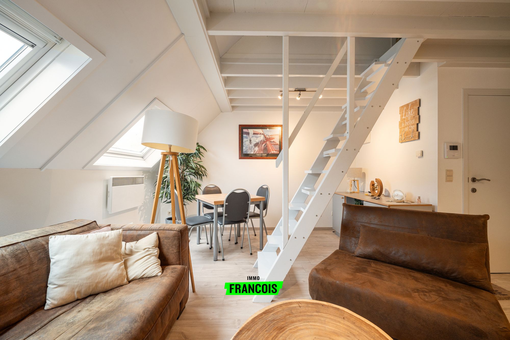 Instapklaar duplex Appartement in Westende met 2 slaapkamers en een groot zonnig terras Te Koop! - foto 3