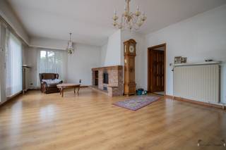 <p><span>House to renovate with 3 bedrooms and attached garage on 613 sqm.</span><span> </span></p><p><span> </span></p><p><span>Entrance hall with separate toilet. </span></p><p><span>Living room of 34 m² on laminate. </span></p><p><span>Kitchen of 13 m² on ceramic tile equipped with: </span></p><p><span>-double sink </span></p><p><span>-electric hob </span></p><p><span>-cooker hood </span></p><p><span>-refrigerator </span></p><p><span>Shaft with door to garden. </span></p><p><span>Laundry room of 9 m² on stone floor. </span></p><p><span>Night hall on laminate with checkroom. </span></p><p><span>3 bedrooms: </span></p><p><span>-bedroom 1 of 11 m² with fitted wardrobe </span></p><p><span>-bedroom 2 of 10 m² </span></p><p><span>-bedroom 3 of 16 m² on novilon </span></p><p><span>Renovated bathroom of 6 m² with walk-in shower and single sink. </span></p><p><span>Veranda of 23 m² with wood stove. </span></p><p><span> </span></p><p><span>Basement of 24 m² and further crawl space. </span></p><p><span> </span></p><p><span>Garage of 28 m². </span></p><p><span> </span></p><p><span>Terrace of 24 m². </span></p><p><span> </span></p><p><span>PARTICULARS: </span></p><p><span>Electricity compliant. </span></p><p><span>Fuel central heating. </span></p><p><span>Shutters. </span></p><p><span> </span></p><p><span>Urban information: permit available, no subdivision permit, no pre-emption, no social remedial measure imposed, residential area. </span></p><p><span> </span></p>