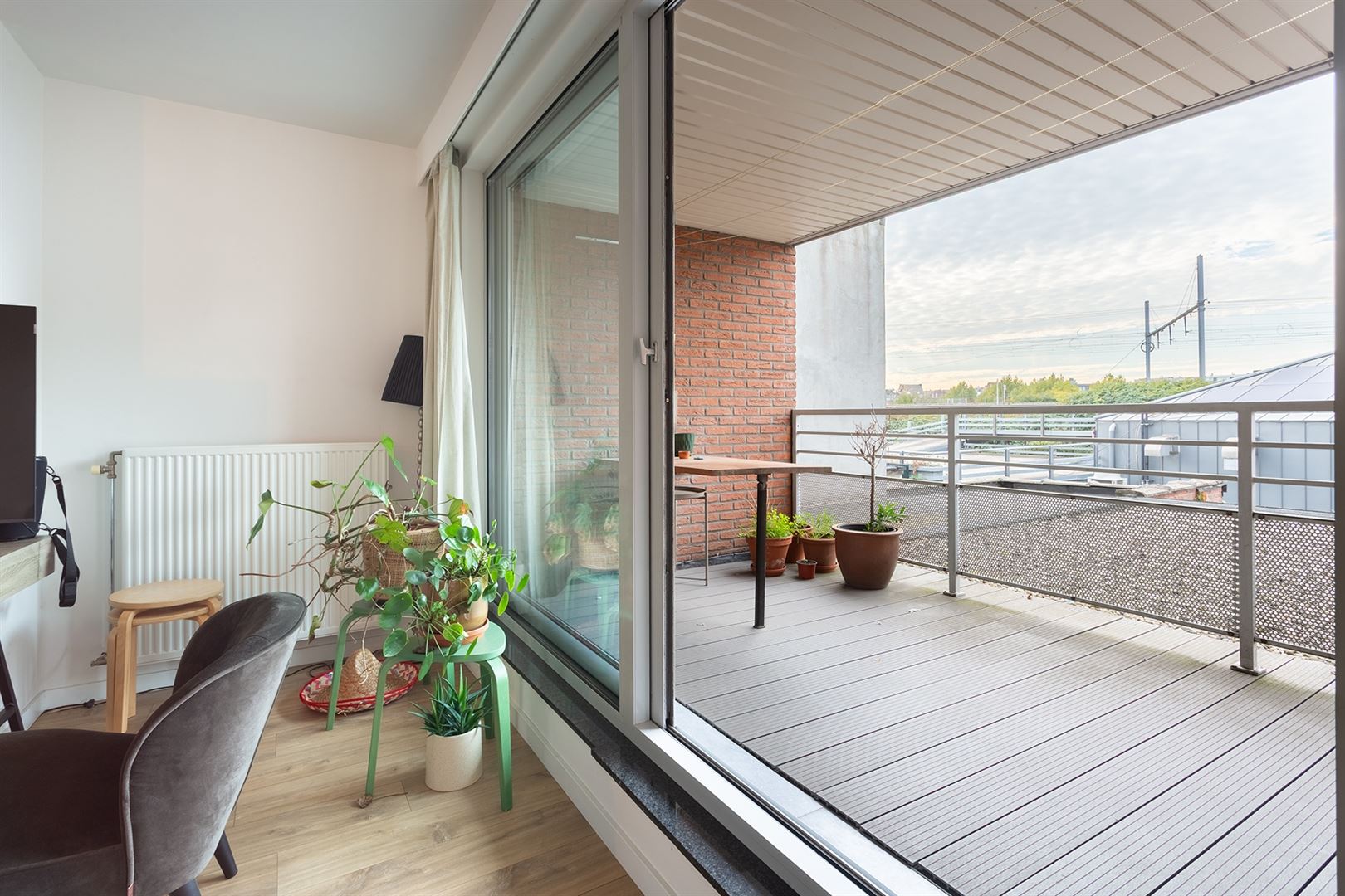 Ruim en lichtrijk 3-slaapkamerappartement met terras in het bruisende Den Dam - foto 4