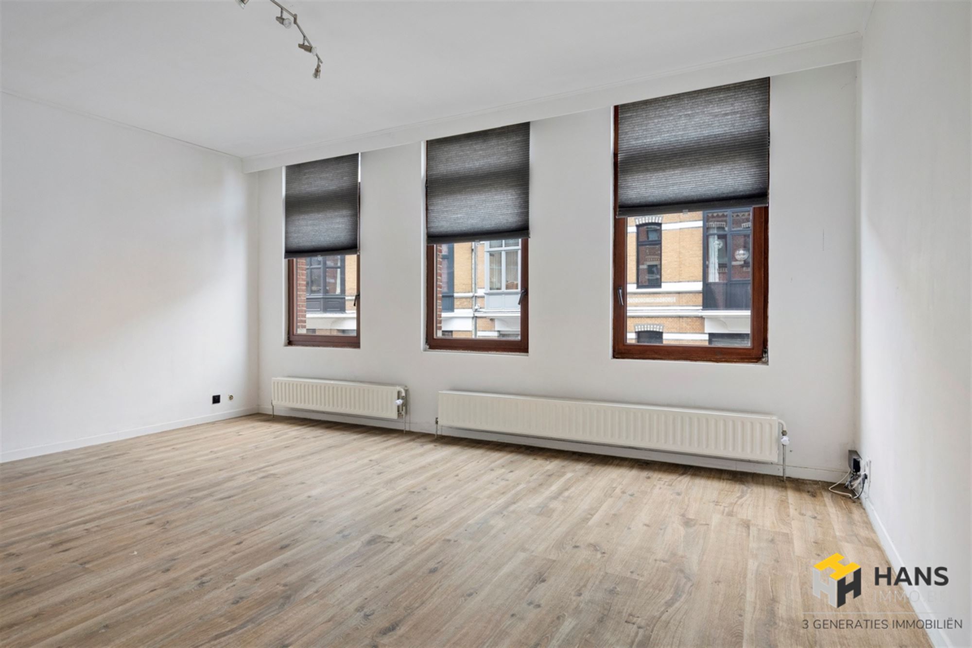 Instapklaar appartement (65 m²) met 1 slaapkamer en terras (5 m²) in Mortsel. - foto 2