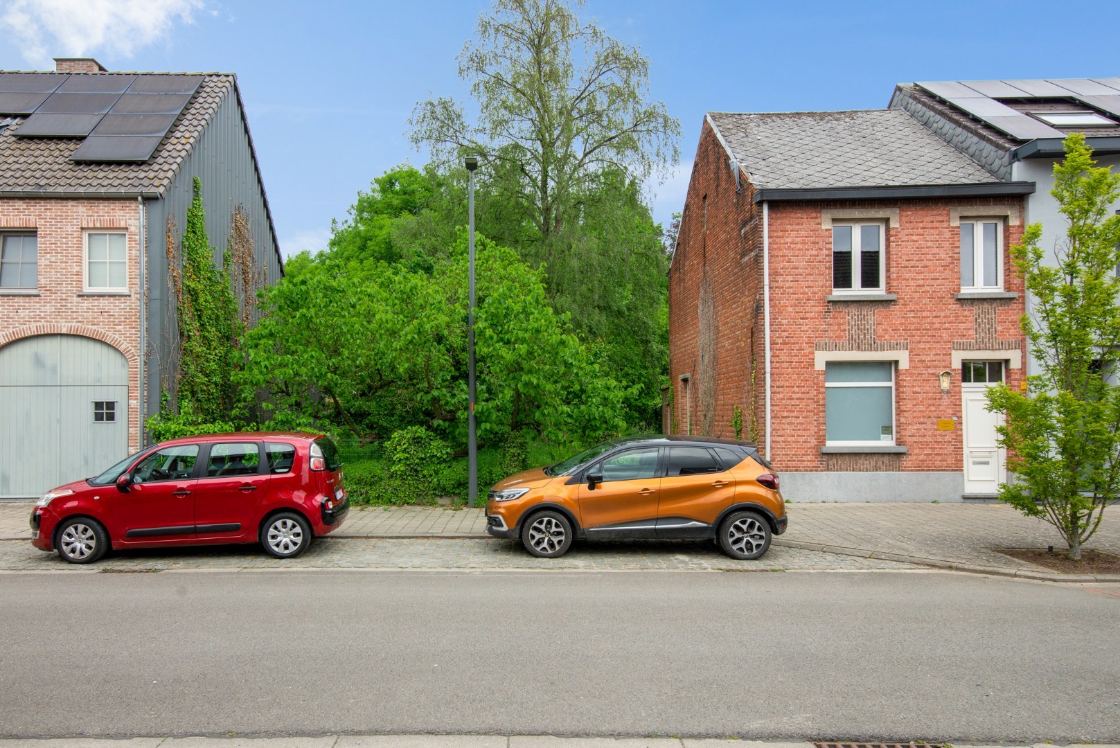 Renovatable house with building land and lots of potential in a quiet location in Puurs-Sint-Amands! - photo 3