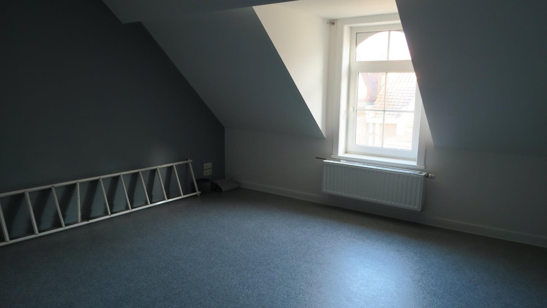Centraal gelegen appartement met 2 slaapkamers - foto 5