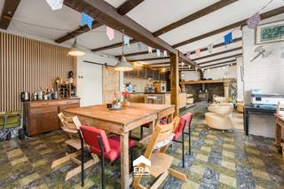 Authentieke woning, voormalig eetcafé gekend als 't Oud gemeentehuis.In het centrum van Waardamme bevindt zich deze ruime woning met 4 slaapkamers en...