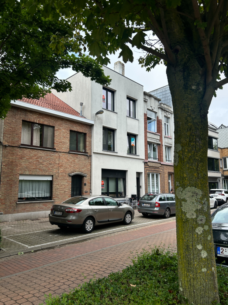 Gelijkvloers appartement met 2 slaapkamers in Oostende - photo 1