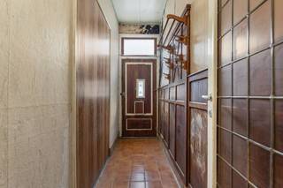 Te renoveren woning met twee slaapkamers in een rustige éénrichtingsstraat, met een fijne zuid-oost georiënteerde stadstuin als extra troef. De...