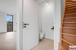 Deze nieuwbouwwoning is gelegen in woonproject Nieuw Haagem in Oudegem/Dendermonde, zeer rustig en toch vlakbij winkels, scholen, openbaar vervoer,…...