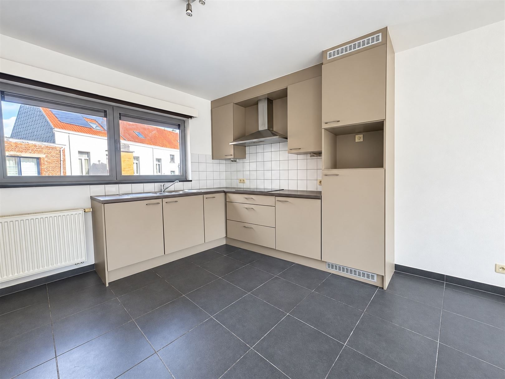 Apartment - photo 4