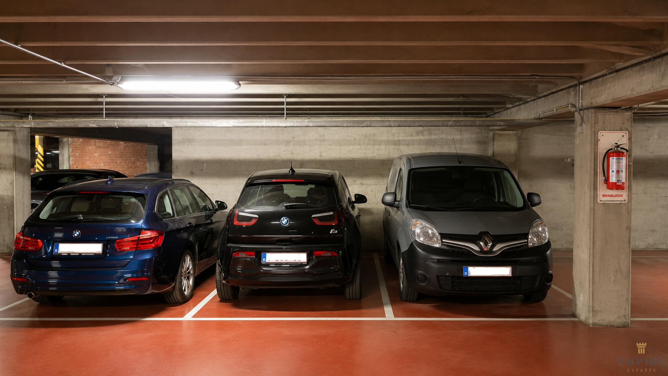 Ruime autostaanplaats te koop op centrale ligging in Antwerpen - foto 5
