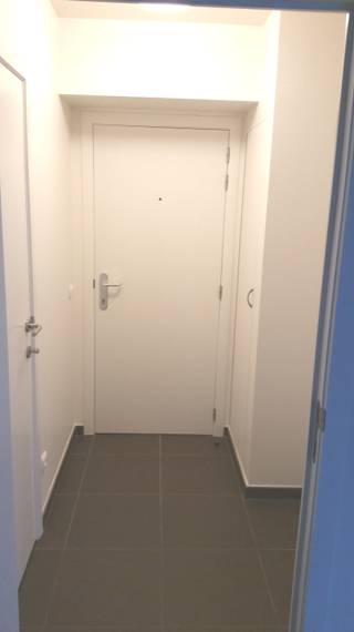 Leuk appartement met één slaapkamer en zongericht terras gelegen in residentie Breugel te Olsene.Indeling:Het appartement ( ca 65m²) bevindt zich op...