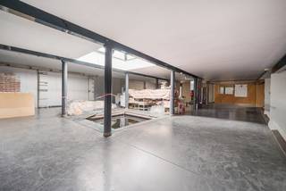 Ontdek dit unieke horecapand met een totale bewoonbare oppervlakte van maar liefst 686 m² – een uitzonderlijke kans voor ondernemers die...