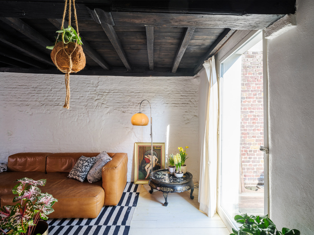 Centrum Gent, karaktervolle woning waar authenticiteit en hedendaagse ruimtelijkheid en architectuur elkaar ontmoeten. - foto 3