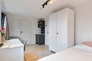 Op zoek naar een zorgeloze en duurzame investering of een instapklare studentenkamer in Leuven? Deze moderne studentenkamer van ca. 16 m² met...