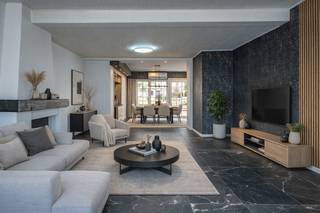 Nabij de dorpskernen van Kapellen, Putte en Stabroek, vindt u deze gezellige woning met zonnige tuin en garage!INDELINGWe betreden de woning via de...