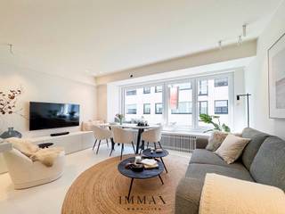 Magnifique appartement 3 CH rénové avec vue sur la mer situé à Knokke-Zoute. <br /><br />Composition: hall d'entrée avec vestiaire et toilettes invités.<br />Spacieux séjour lumineux avec cuisine moderne entièrement équipée.<br />L'appartement dispose de 2 chambres spacieuses et d'une chambre avec des lits superposés. Toutes les chambres ont été finies à la perfection, y compris les armoires encastrées.<br />Salle de bain luxueuse séparée avec douche à l'italienne, double lavabo et toilettes. <br />Terrasse ensoleillée orientée au sud à l'arrière. <br /><br />Cave et local à vélos disponibles dans l'immeuble. Possibilité d'acheter un garage à proximité de l'appartement.<br />Registre des mesures en cours de demande<br /><br />N'hésitez pas à nous contacter pour plus d'informations : tel : 050 62 44 14 ou via knokke@immax.be