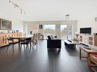 Wenst u op een prachtige locatie, in het centrum van Passendale te wonen? Dan is dit een buitenkans!Het appartement is gelegen vlakbij winkels,...