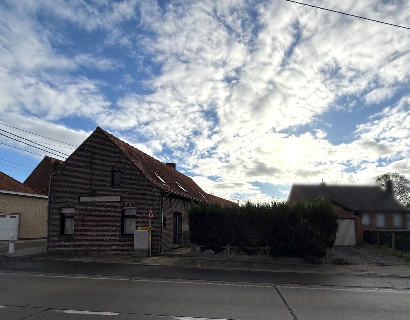 Op te frissen/te renoveren woning met garage op 354m² op Stadenberg - foto 2