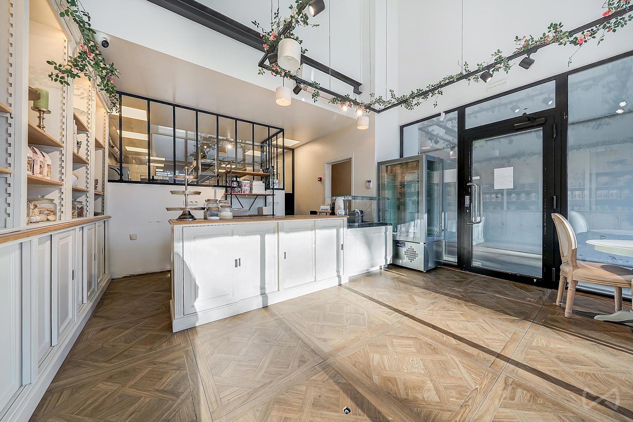 Woning met winkel, magazijn en kantoren - foto 3